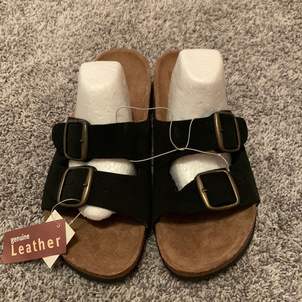 HONORS  Leather Buckle Slides